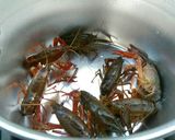 A picture of step 6 of First Attempt Success! Salt-Steamed Crayfish.