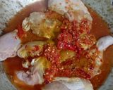 Foto langkah ke 1 dari resep Ayam goreng pedas.