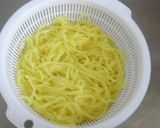 A picture of step 4 of Gluten-Free Noodles (Miso Flavor).