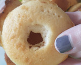 Foto del paso 2 de la receta: Donas al horno de yogurt esponjosas y livianas