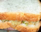 A picture of step 4 of Bread pakoda.