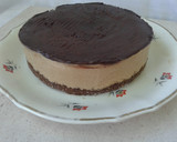 Foto del paso 6 de la receta: Torta helada de queso crema y dulce de leche con cubierta de ganache