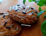 عکس مرحله 4 از دستور رایس کیک با خرما و کره بادام زمینی