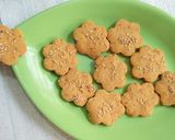 A picture of step 3 of Rice Peanut Biscuit.