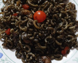 Foto del paso 2 de la receta: Fideuá con Chipirones Y Gambas
