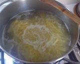 Foto del passaggio 3 della ricetta Tagliolini con crema di zucca, salmone affumicato e pistacchi
