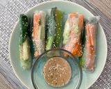 Foto langkah ke 4 dari resep Vietnam spring roll simple.