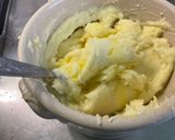 Une image de l'étape 7 de Purée de pommes de terre à l'ail et à la crème.