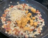 Foto langkah ke 5 dari resep Scrambled Eggs with Tofu and Bean Sprouts.
