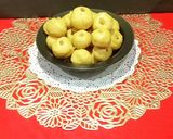 A picture of step 4 of Besan Laddu.
