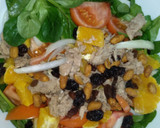 Foto del paso 3 de la receta: Ensalada con frutos secos y pasas