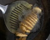 A picture of step 4 of Potato spirals.