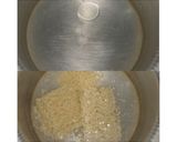 A picture of step 1 of Egg maggie.