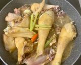 Hình bước làm 2 của món Gà Kho Sả Ớt