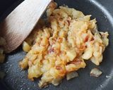 Une image de l'étape 1 de Chaussons framboises et compotée de pommes.