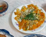 Hình bước làm 3 của món Mì lá chiên bột nhân hến xào