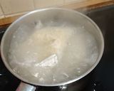 A picture of step 2 of Chicken Fricassee.