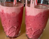 Rózsaszín smoothie recept fázis 2 fotója
