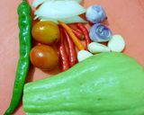 Foto langkah ke 1 dari resep Oseng Labu Siam.