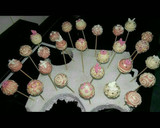 Foto del paso 4 de la receta: Cakepops decorados para Comunión