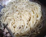 Foto langkah ke 4 dari resep Spaghetti Aglio Olio.