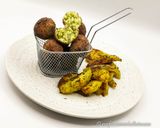 Foto del passaggio 8 della ricetta Polpette di Baccalà Gluten Free con Patate Arrosto