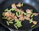 Hình bước làm 3 của món Măng Tây Ớt Chuông Xào Thập Cẩm