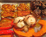 Foto del paso 12 de la receta: Ossobuco de pavo a la cerveza con calabaza y alcachofa horneadas