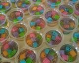 Foto langkah ke 6 dari resep Puding Mozaik Selasih cup.