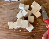 A picture of step 1 of Agedashi Tofu 🌱 🇯🇵.