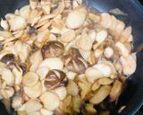 Hình bước làm 2 của món Cháo nấm chay thơm ngon, mát bổ (ngày 1)