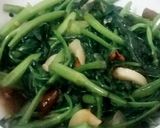 Foto langkah ke 2 dari resep Oseng kangkung simpel.