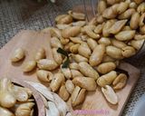 Foto langkah ke 4 dari resep Kacang bawang daun jeruk renyah tanpa santan💚.