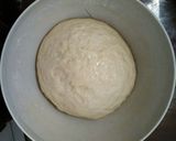 Foto langkah ke 1 dari resep Simple Tuna Pizza.