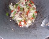 Foto langkah ke 2 dari resep Oseng tahu terong.