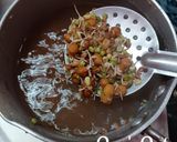 A picture of step 3 of Sprouted Bhel.