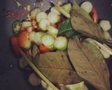 Foto langkah ke 4 dari resep Cumi Asam Daun Melinjo.