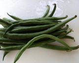 A picture of step 1 of Green Bean Tempura.