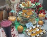 A picture of step 1 of Pomegranate juice and orange trifle.