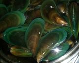 Foto langkah ke 1 dari resep Kerang Ijo Suram.