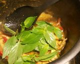รูปขั้นตอนการทำที่ 4 ของ ไก่ผัดพริกแกงเขียวหวาน+ข้าวไรซ์เบอรี่