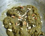 हरी मूंग दाल का हलवा (hari moong dal ka halwa recipe in Hindi) रेसिपी चरण 6 फोटो