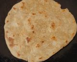 गुड़ वाली चावल रोटी (gur wali chawal roti recipe in Hindi) रेसिपी चरण 5 फोटो