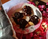 A picture of step 8 of Cream Puff 🍃🌺🍃.