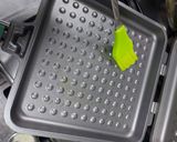 Foto del paso 2 de la receta: Supremas a la plancha con papitas