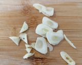 Foto del paso 3 de la receta: Noodles de arroz con salsa de berenjena y guisantes