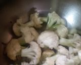 A picture of step 1 of Cauliflower rice.