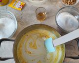 Foto del passaggio 1 della ricetta Panna cotta zafferano e arachidi caramellati
