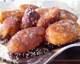 A picture of step 8 of Banana fritters.