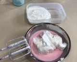 Foto del paso 1 de la receta: Helado 🍧 de sabores 🥥 🍍 🍓